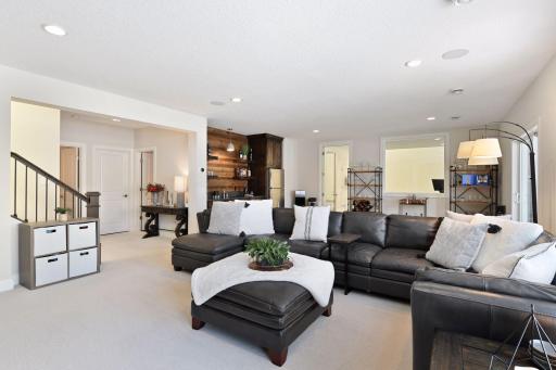 4256 Halsteads Bay Alcove, Minnetrista, MN 55331