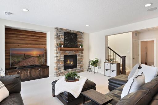 4256 Halsteads Bay Alcove, Minnetrista, MN 55331