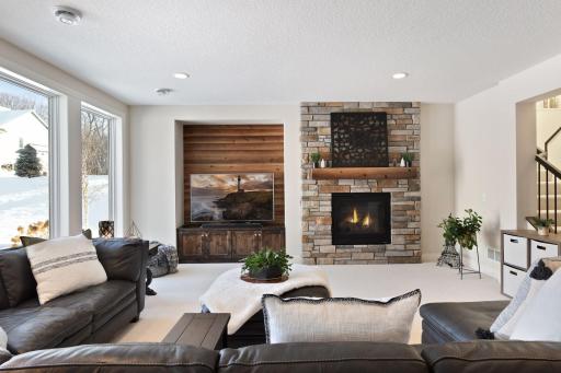 4256 Halsteads Bay Alcove, Minnetrista, MN 55331