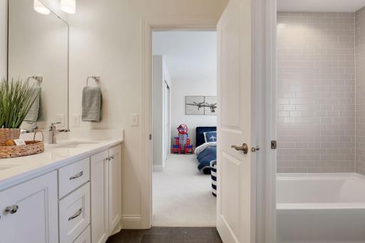 4256 Halsteads Bay Alcove, Minnetrista, MN 55331