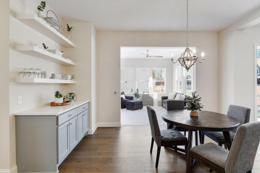 4256 Halsteads Bay Alcove, Minnetrista, MN 55331