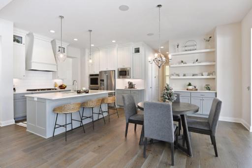 4256 Halsteads Bay Alcove, Minnetrista, MN 55331