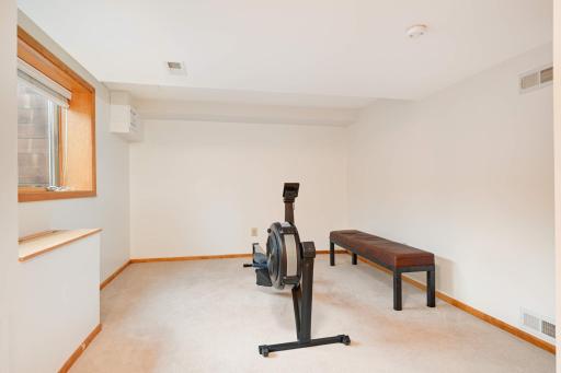 434 Mississippi River Boulevard S, Saint Paul, MN 55105