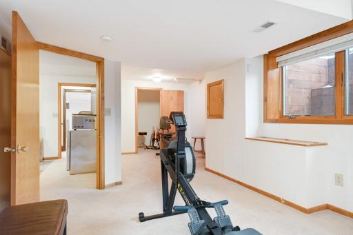 434 Mississippi River Boulevard S, Saint Paul, MN 55105