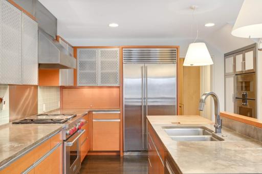 434 Mississippi River Boulevard S, Saint Paul, MN 55105