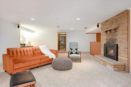 434 Mississippi River Boulevard S, Saint Paul, MN 55105