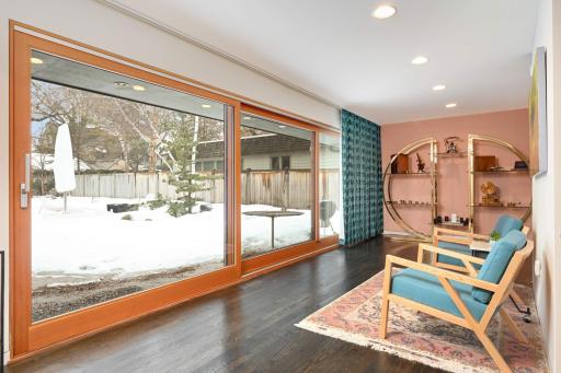 434 Mississippi River Boulevard S, Saint Paul, MN 55105