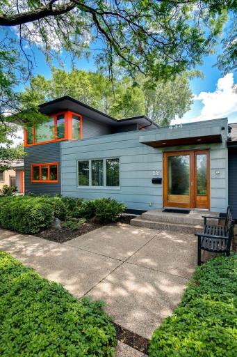 434 Mississippi River Boulevard S, Saint Paul, MN 55105