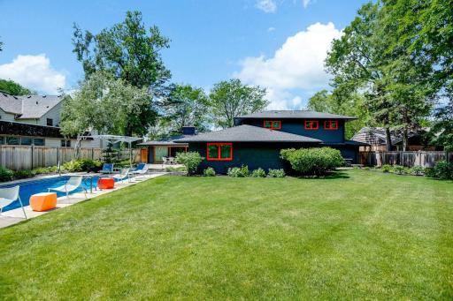 434 Mississippi River Boulevard S, Saint Paul, MN 55105