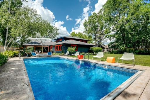 434 Mississippi River Boulevard S, Saint Paul, MN 55105