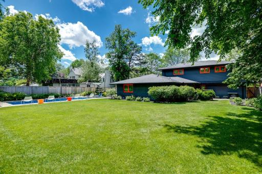 434 Mississippi River Boulevard S, Saint Paul, MN 55105