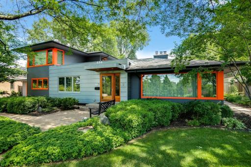 434 Mississippi River Boulevard S, Saint Paul, MN 55105