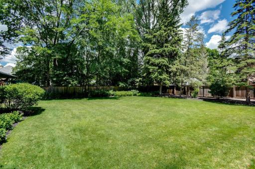 434 Mississippi River Boulevard S, Saint Paul, MN 55105
