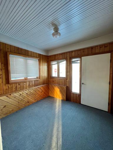 150 2nd Street N, Middle River, MN 56737