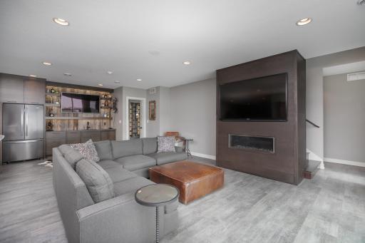 3916 Mayo Lake Road SW, Rochester, MN 55902