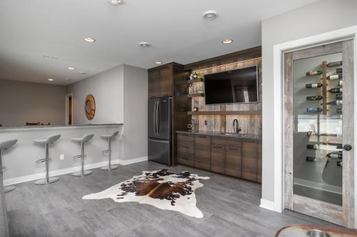 3916 Mayo Lake Road SW, Rochester, MN 55902
