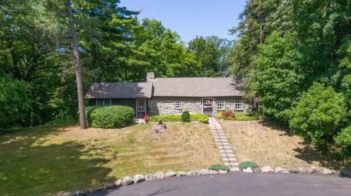 585 Ferndale Road N, Wayzata, MN 55391