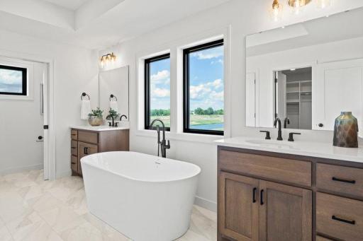 Photo of a similar home layout. Design selection choices may vary.