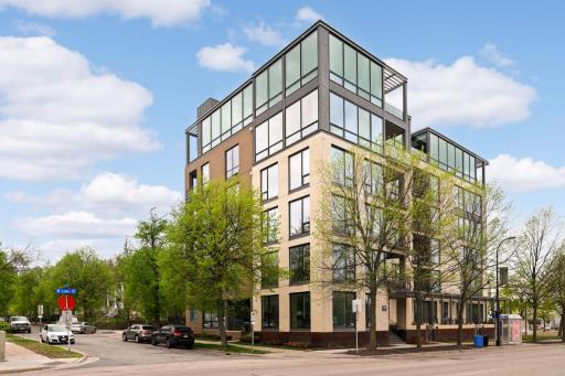 1805 W Lake Street, 302, Minneapolis, MN 55408