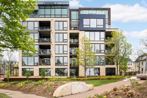 1805 W Lake Street, 302, Minneapolis, MN 55408