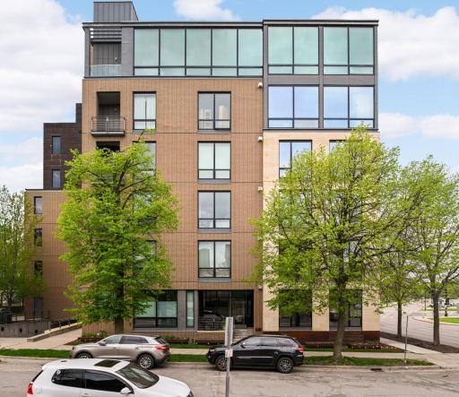 1805 W Lake Street, 302, Minneapolis, MN 55408