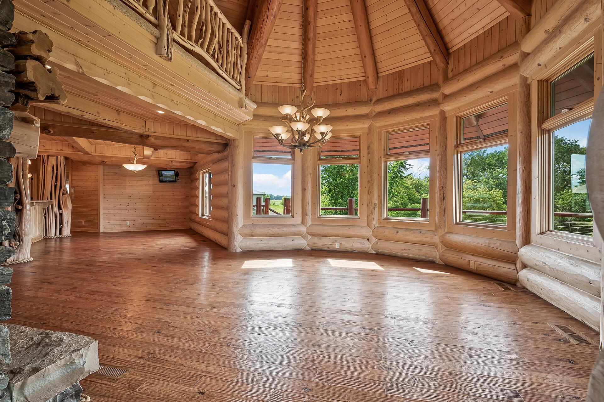 DINING ROOM - MAIN LEVEL