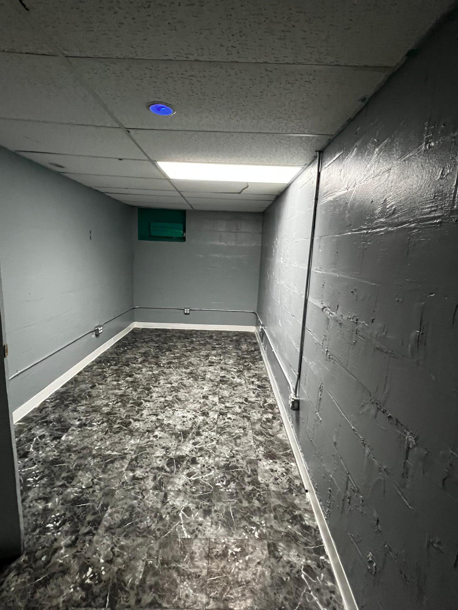#570 basement pic4
