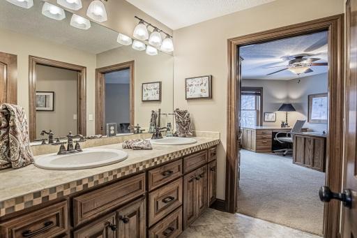 9990 Troy Lane N, Maple Grove, MN 55311