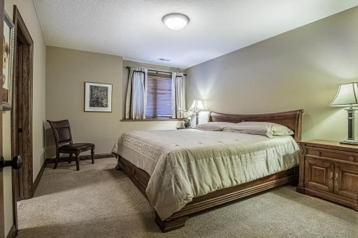 9990 Troy Lane N, Maple Grove, MN 55311