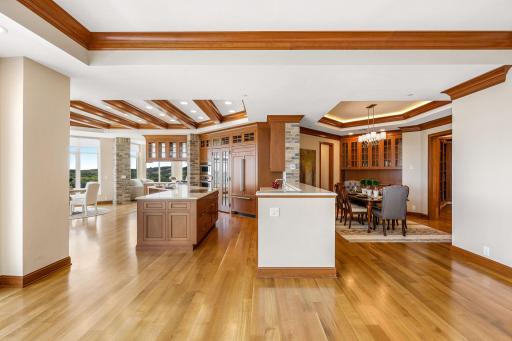 8301 Creekside Circle, 920, Bloomington, MN 55437