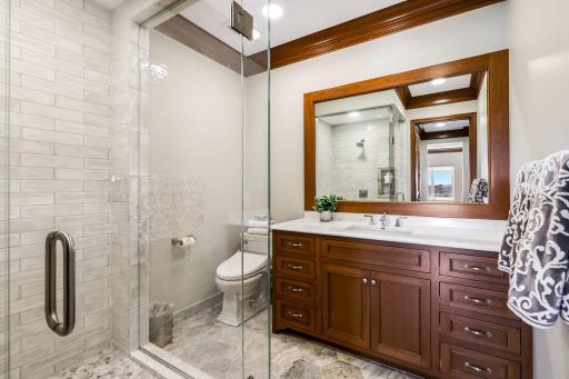 8301 Creekside Circle, 920, Bloomington, MN 55437