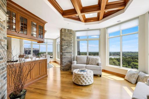 8301 Creekside Circle, 920, Bloomington, MN 55437