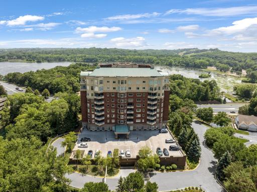 8301 Creekside Circle, 920, Bloomington, MN 55437