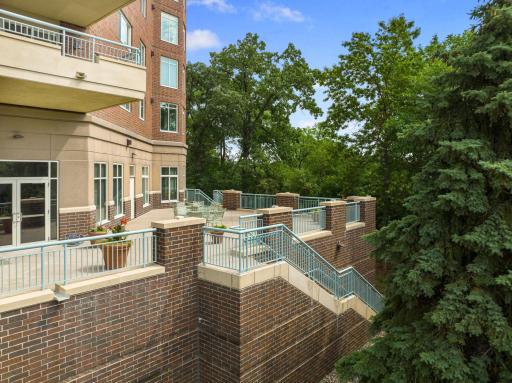 8301 Creekside Circle, 920, Bloomington, MN 55437