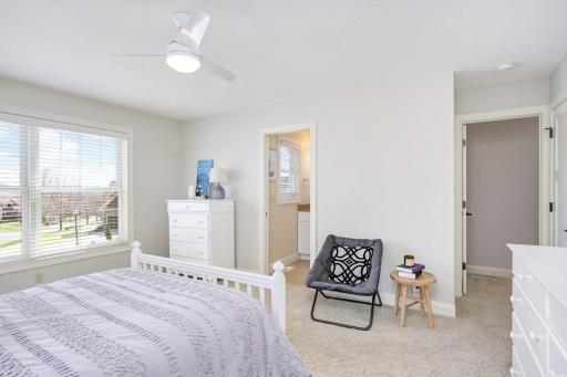 6840 Lucy Ridge Lane, Chanhassen, MN 55317