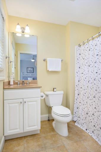 6840 Lucy Ridge Lane, Chanhassen, MN 55317