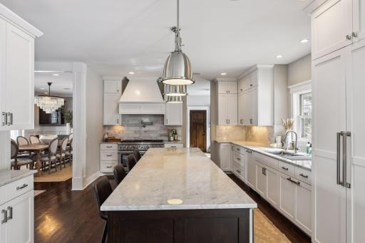 5705 Ayrshire Boulevard, Edina, MN 55436