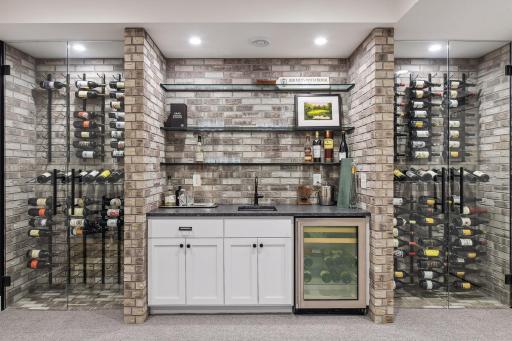 5705 Ayrshire Boulevard, Edina, MN 55436