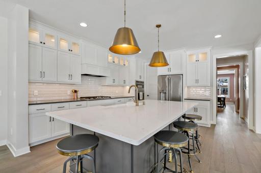 5220 Yellowstone Lane N, Plymouth, MN 55446