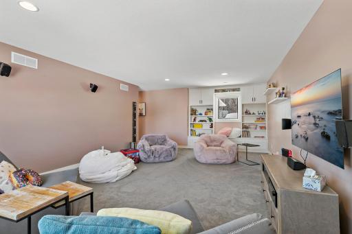 5220 Yellowstone Lane N, Plymouth, MN 55446