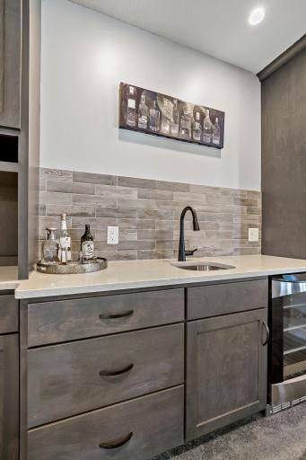 5220 Yellowstone Lane N, Plymouth, MN 55446