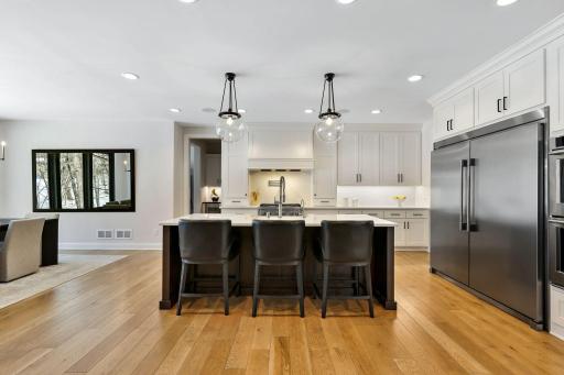 16882 Cedarcrest Drive, Eden Prairie, MN 55347