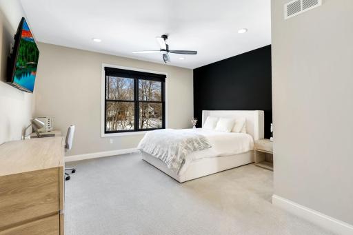 16882 Cedarcrest Drive, Eden Prairie, MN 55347