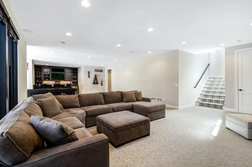16882 Cedarcrest Drive, Eden Prairie, MN 55347