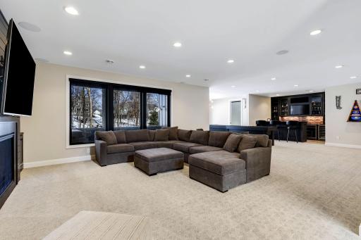 16882 Cedarcrest Drive, Eden Prairie, MN 55347