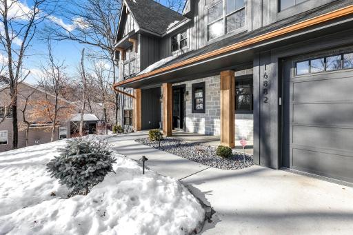 16882 Cedarcrest Drive, Eden Prairie, MN 55347