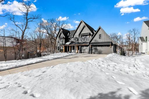 16882 Cedarcrest Drive, Eden Prairie, MN 55347