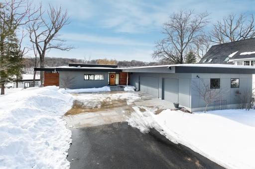 6651 Horseshoe Curve, Chanhassen, MN 55317