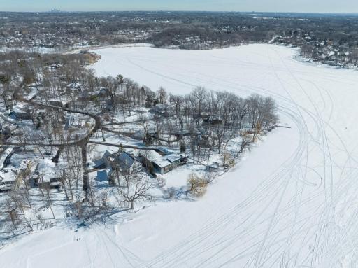 6651 Horseshoe Curve, Chanhassen, MN 55317