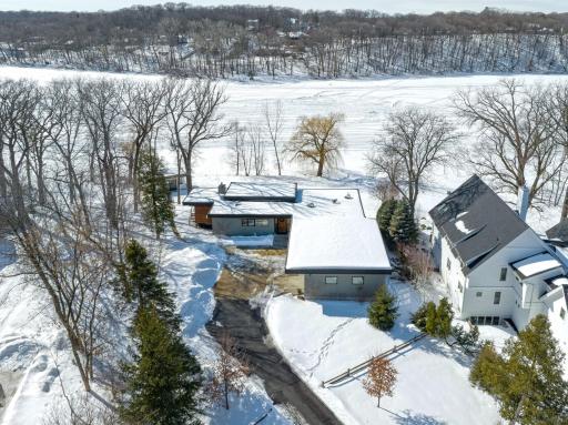 6651 Horseshoe Curve, Chanhassen, MN 55317